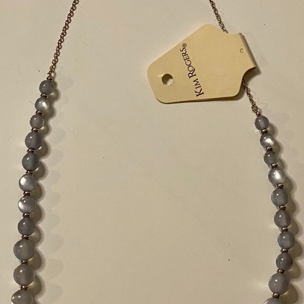 Light green beads decorate this necklace by Kim Rogers® - Picture 4 of 5